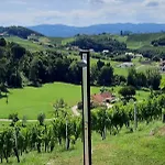 Weinberghaus