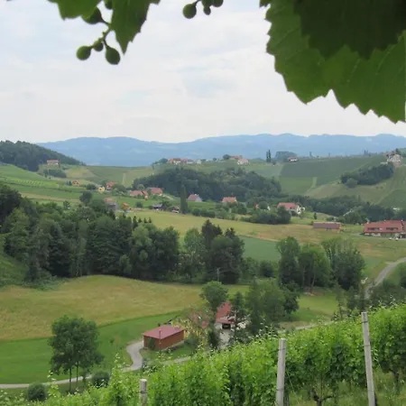 Holiday home Weinberghaus *