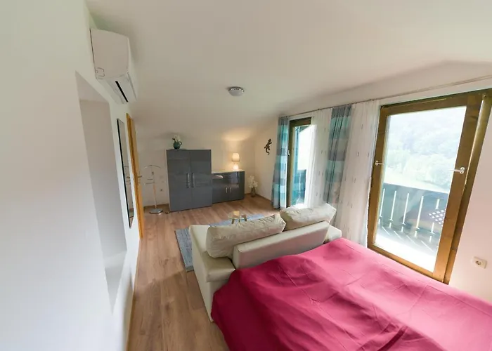 Weinberghaus بيت للعطل *