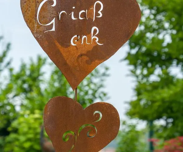 Weinberghaus بيت للعطل Ratsch an der Weinstraße