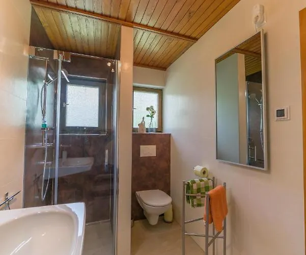 Weinberghaus بيت للعطل Ratsch an der Weinstraße