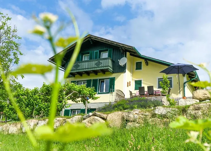 Weinberghaus بيت للعطل